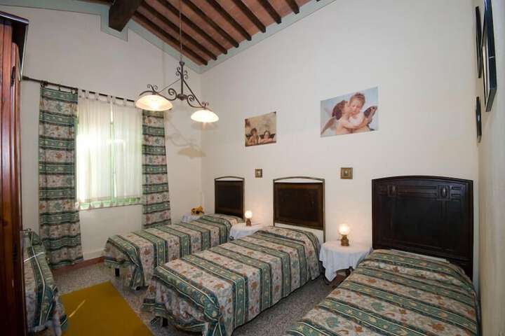 Room 11 of 20