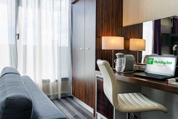 In-room business center