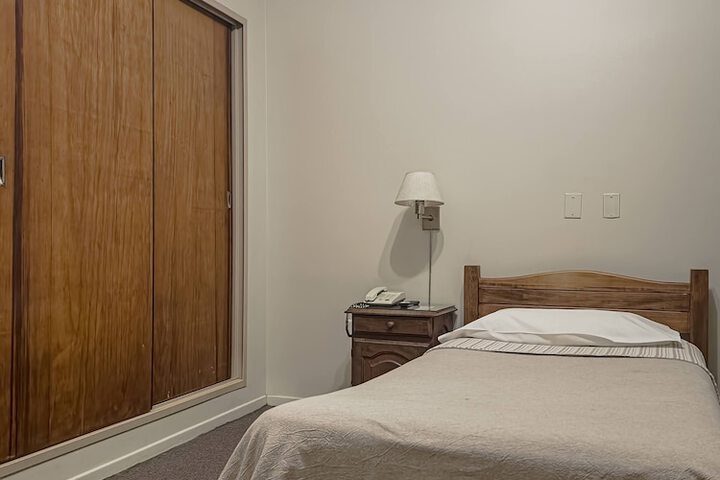 Room 12 of 64