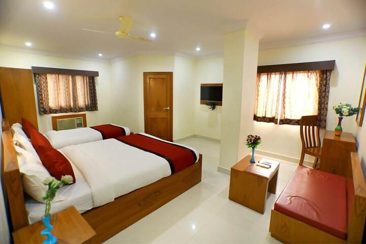 Room 14 of 36