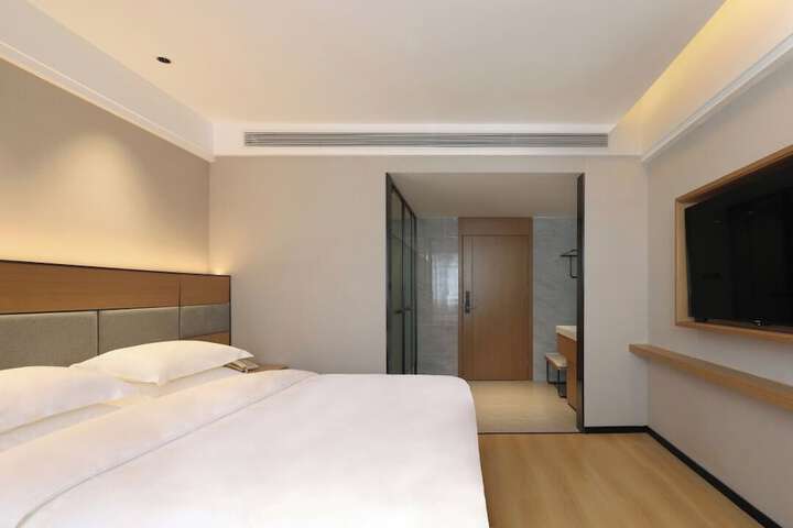 Room 31 of 41