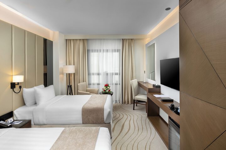Room 7 of 19