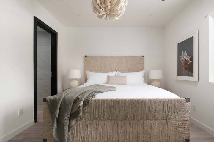 Room 43 of 172