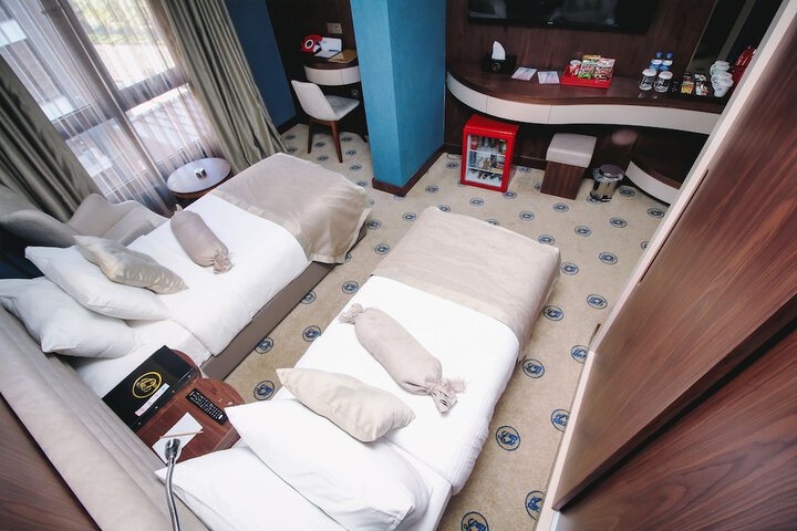 Room 9 of 46