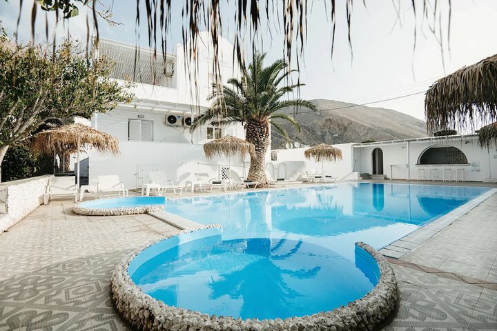 Pool 18 of 27