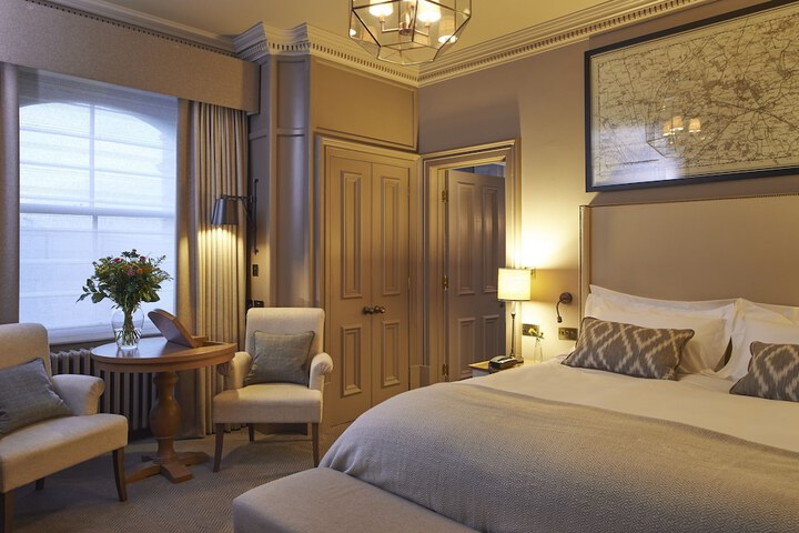 Room 25 of 110
