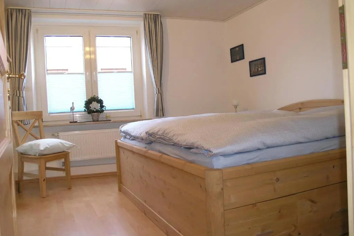 Room 3 of 17