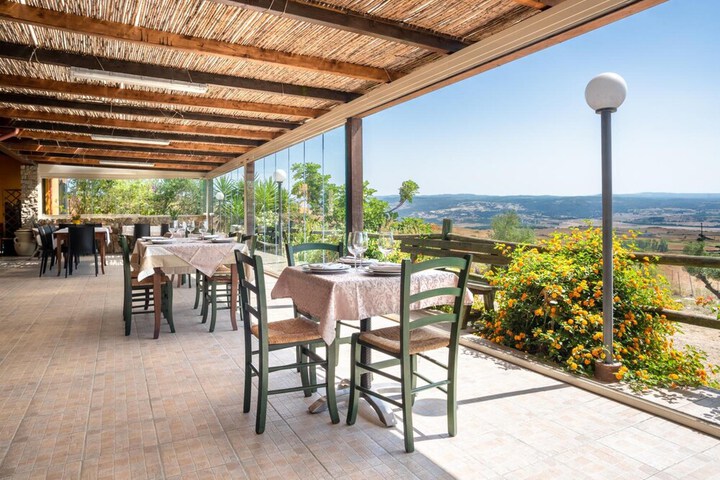 Terrace/Patio 18 of 42