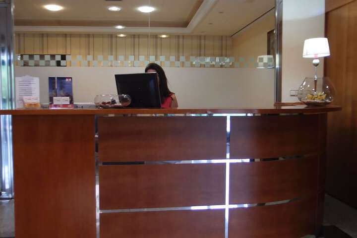 Concierge desk