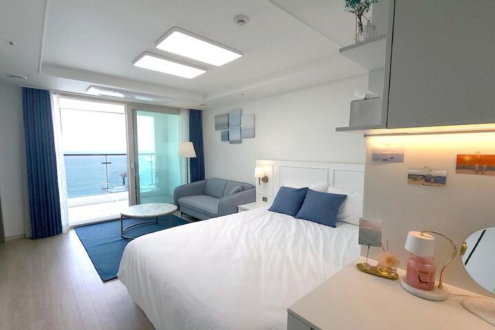 Room 348 of 640