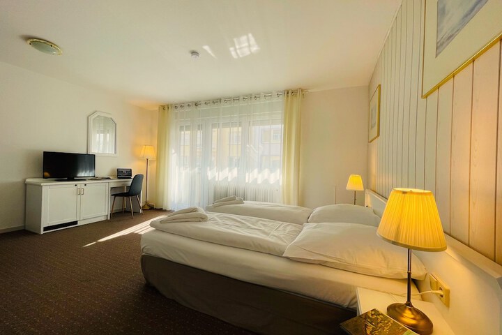 Room 36 of 75
