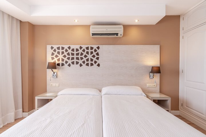 Room 5 of 55