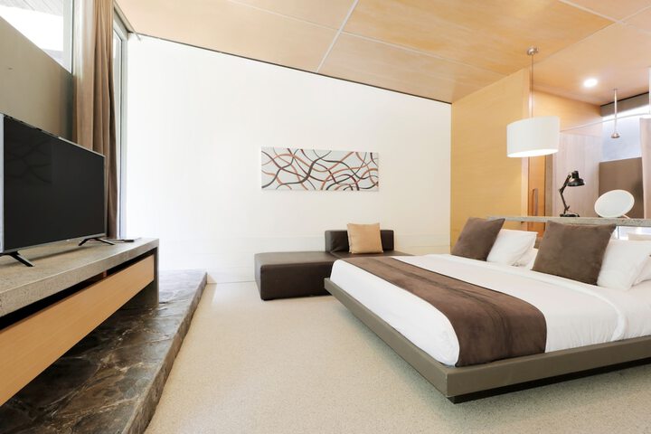 Room 4 of 56