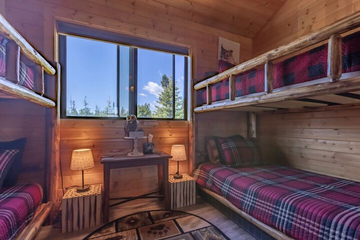 Room 3 of 49