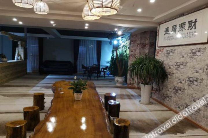 Hotel Interior 21 of 25