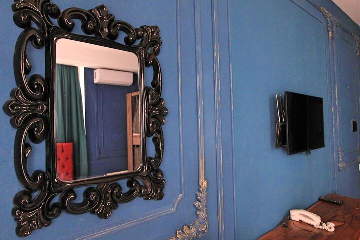 Room 18 of 66