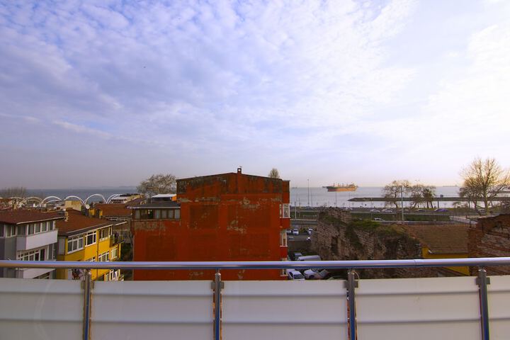 Terrace/Patio 21 of 27