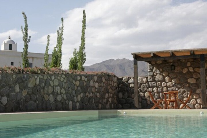 Pool 37 of 75