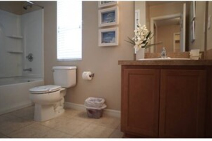 Room 6 of 62