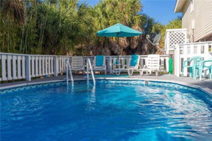 Pool 23 of 50