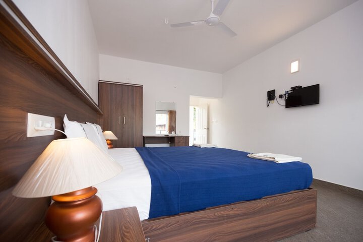 Room 5 of 19