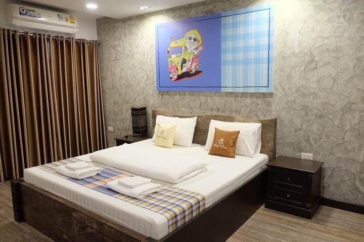 Room 10 of 22
