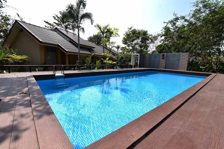 Pool 43 of 62