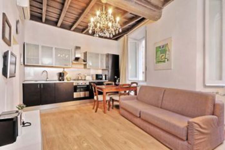Rome Accommodation Altemps