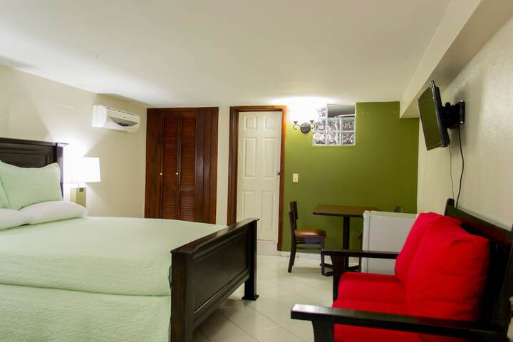 Room 5 of 41