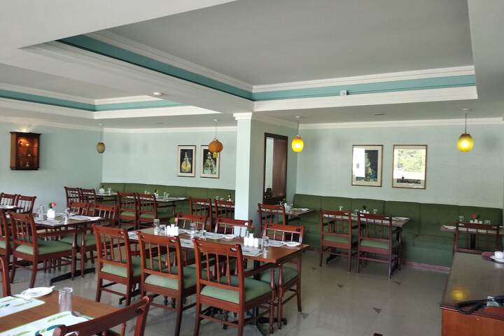 Dining Photos