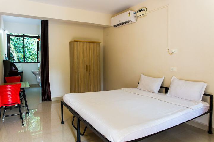 Room 14 of 86