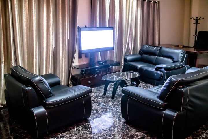 Room 13 of 21