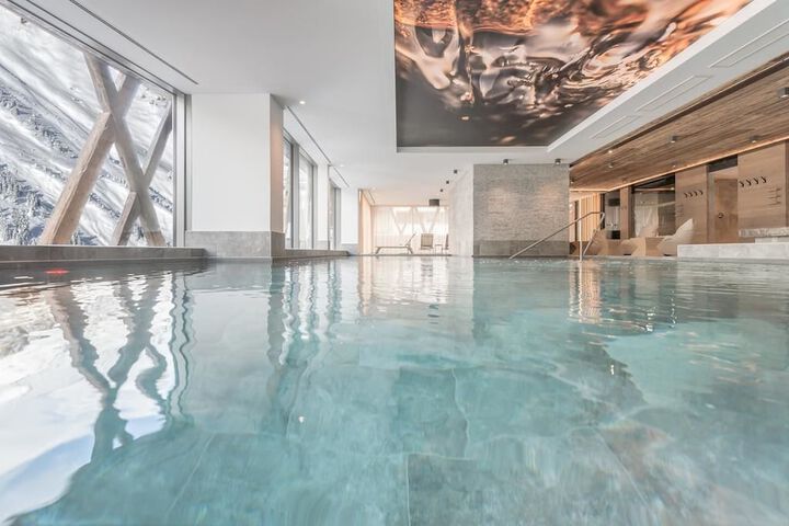 Pool 53 of 79