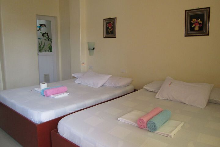 Room 11 of 36