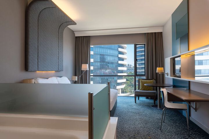 Room 42 of 309