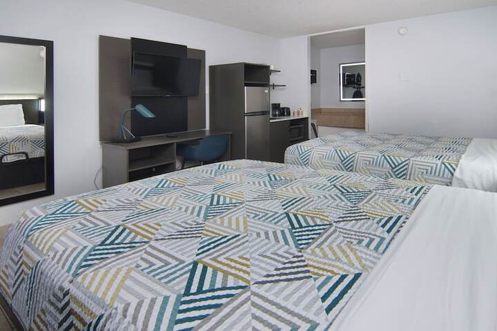 Room 15 of 39