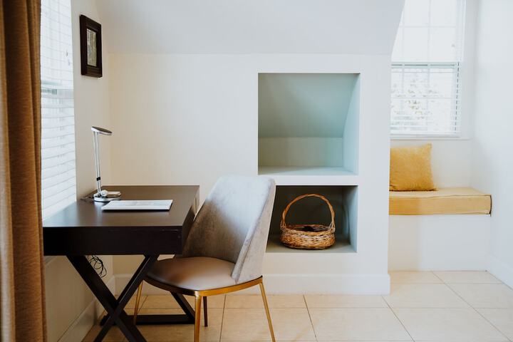 Room 20 of 64