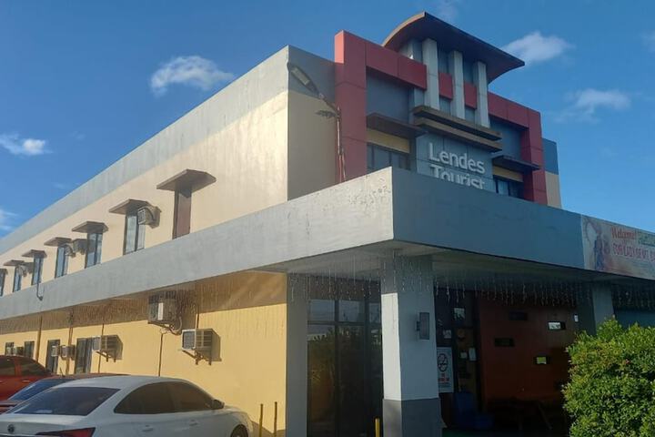 OYO 1037 Lendes Tourist Inn Main