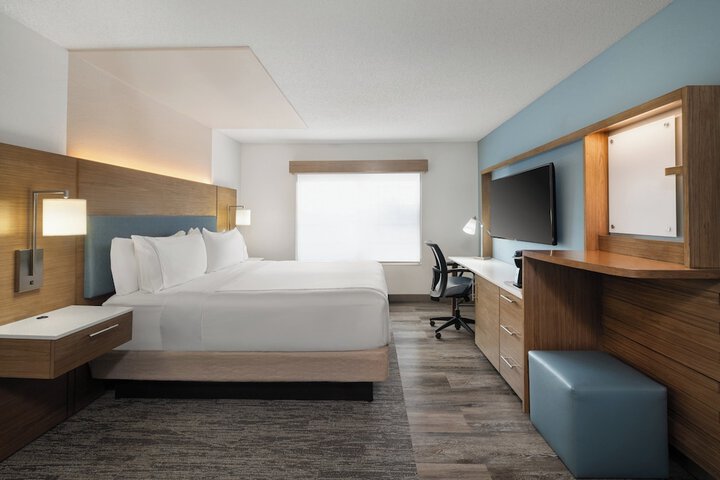 Room 17 of 56