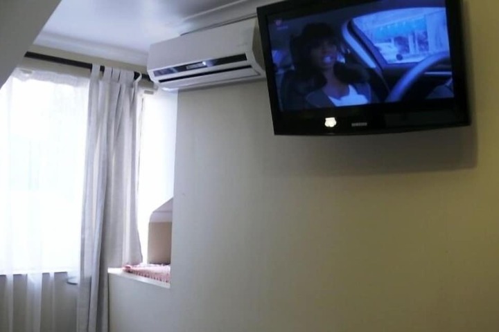 Room 14 of 31