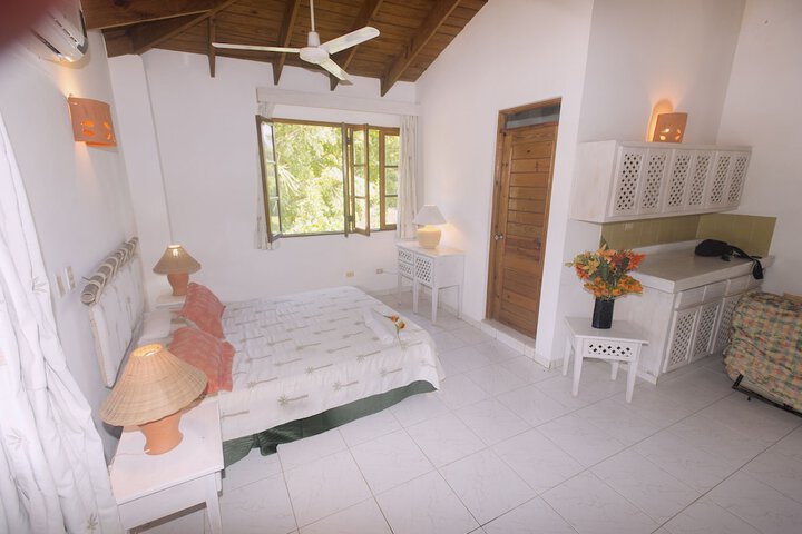 Room 11 of 22