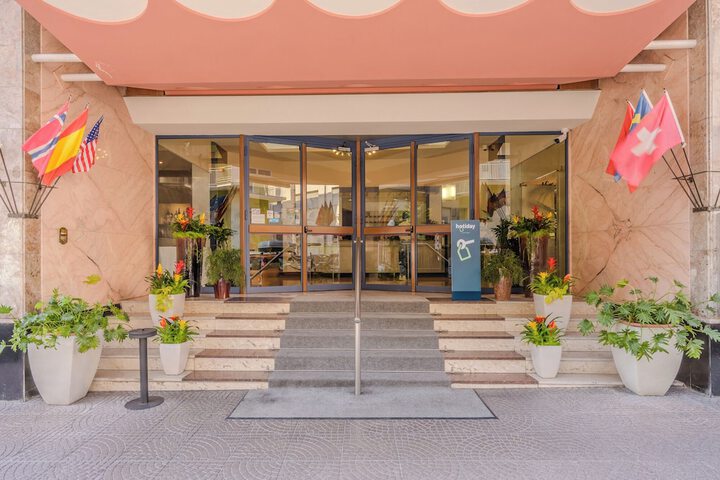 Hotel 56 of 61