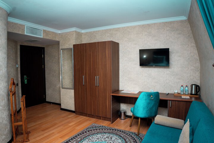 Room 53 of 113