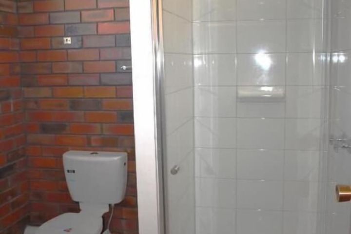 Room 12 of 23