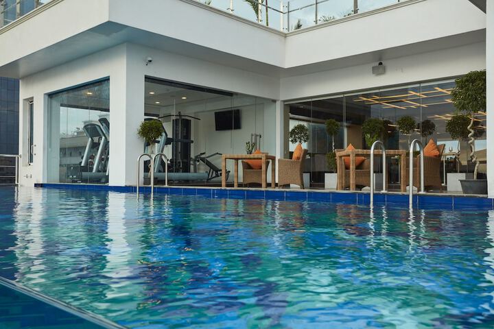Pool 25 of 65