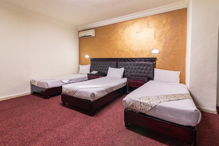 Room 15 of 36
