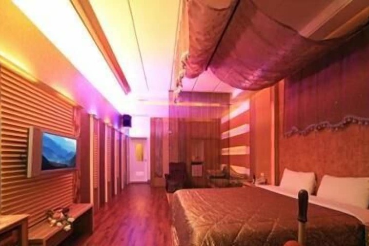 Room 39 of 57