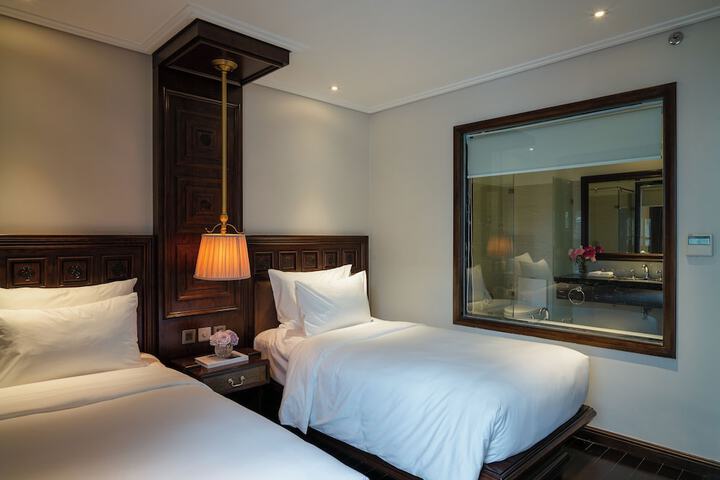 Room 30 of 91