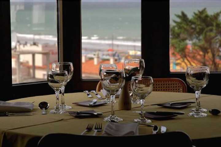 Dining 44 of 62