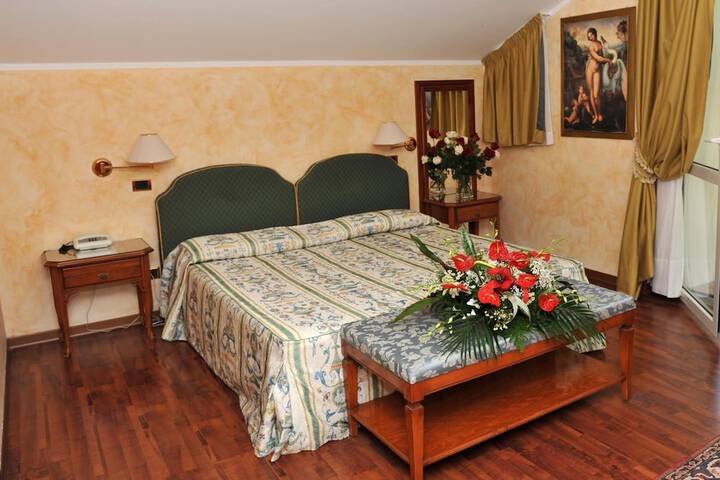 Room 20 of 65